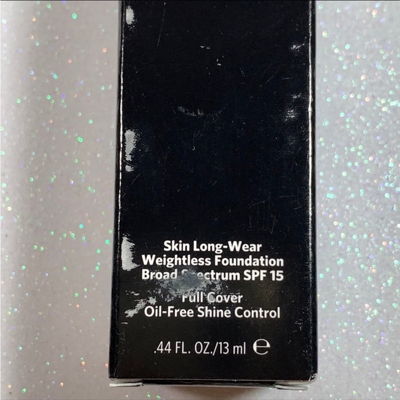 Bobbi Brown Skin Long-Wear WeightlessFoundation Espresso N-112 .44 fl oz 13ml - Picture 5 of 6